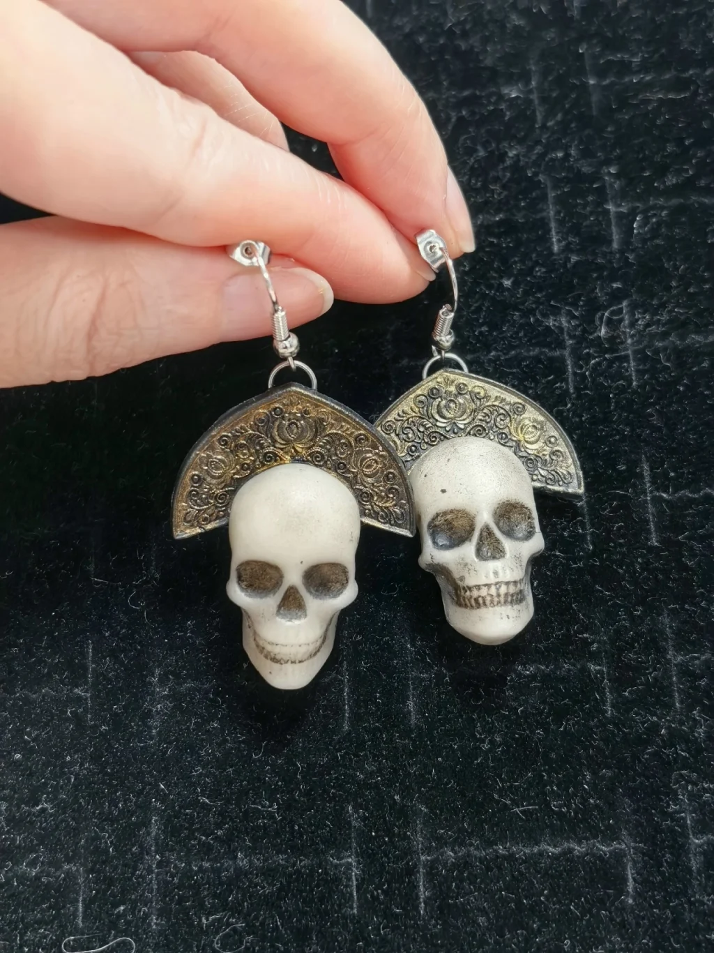 Серьги сказочные черепа