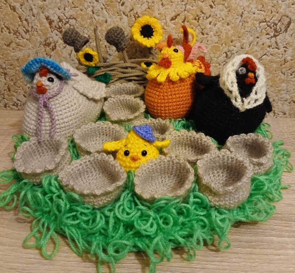 Пасхальная подставка для яиц
