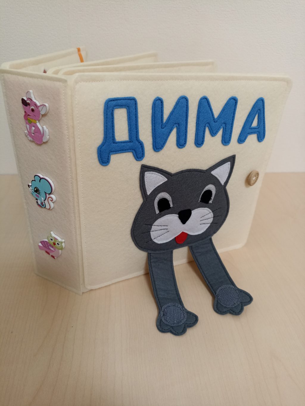 Развивающая книга из фетра