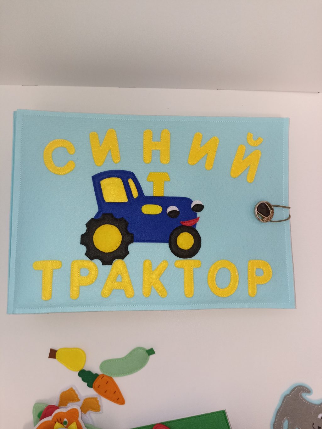 Развивающая книга из фетра,, Синий трактор,,