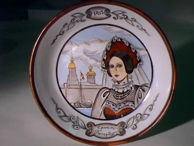 Розетка фарфоровая