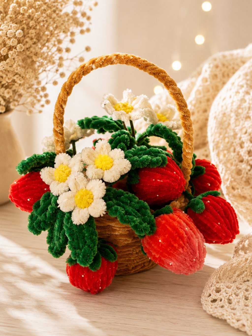 Корзинка с ягодами