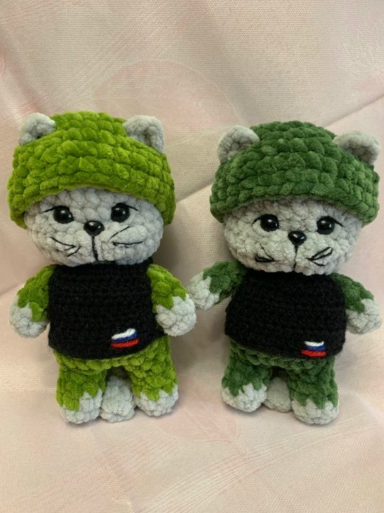 Игрушка-талисман котик светлый военный маленький