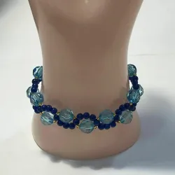 Браслет из бисера