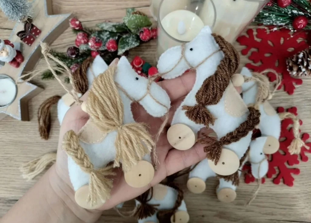 Волшебные лошадки на ëлку