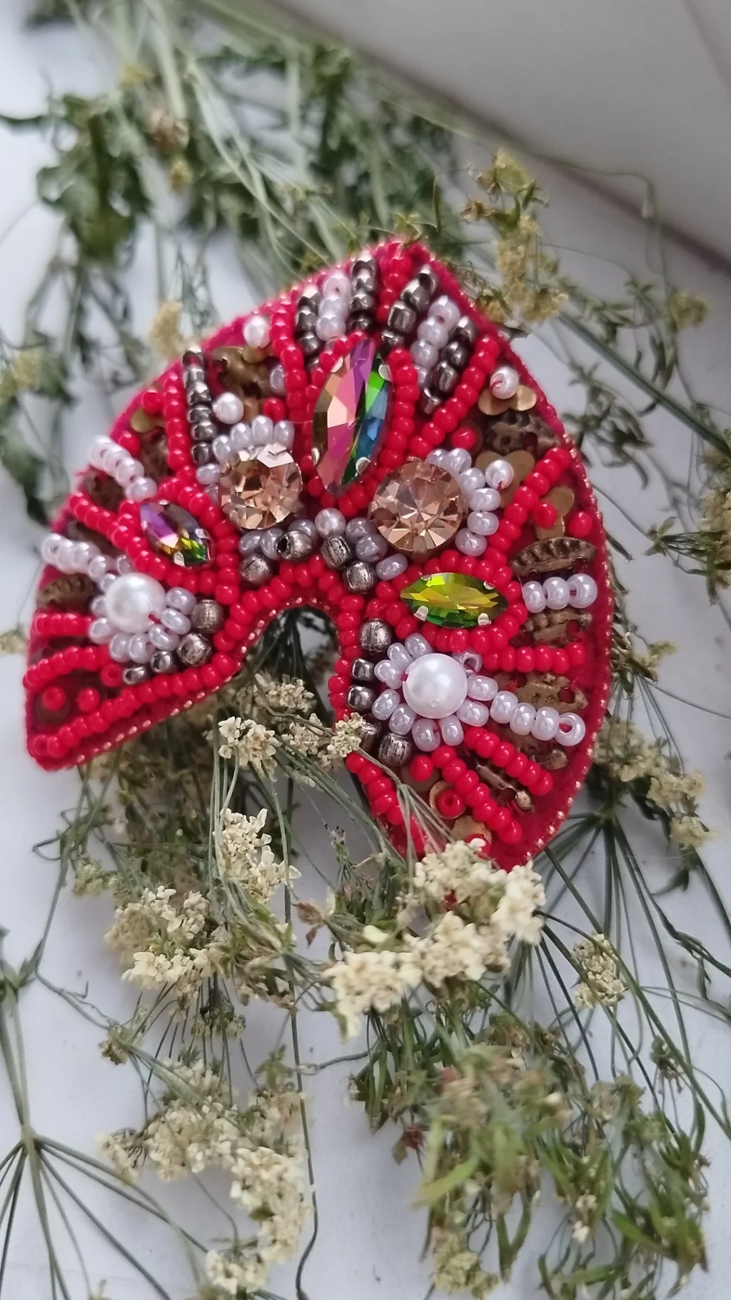 Брошь Кокошник рябиновый