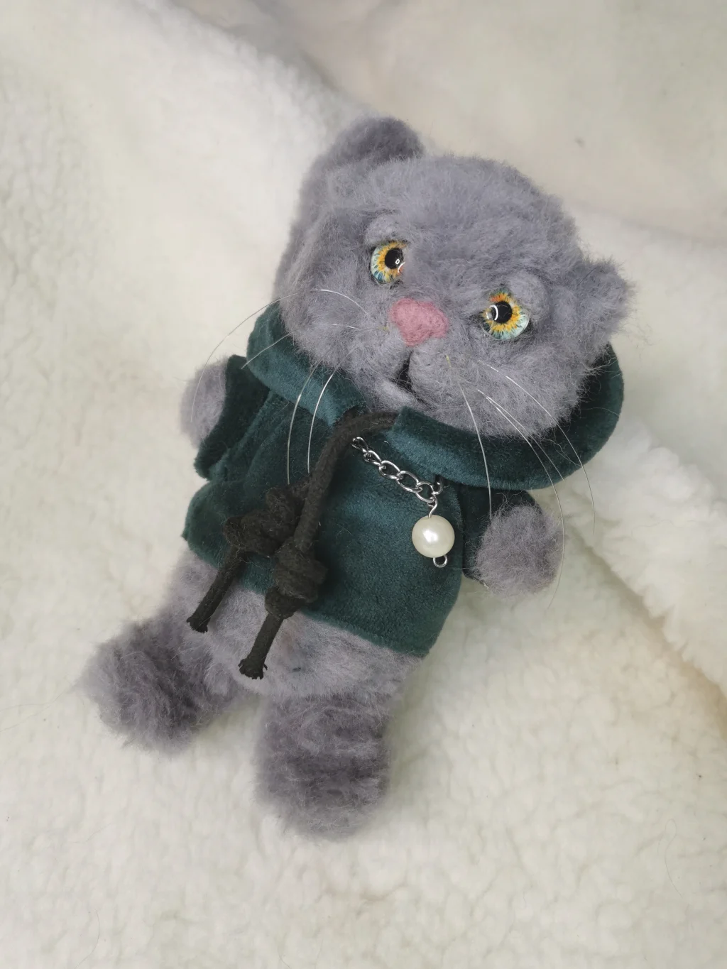 Игрушка котик