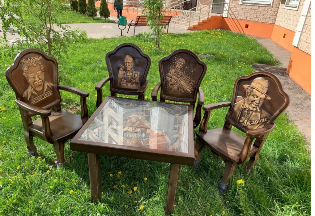 Комплект из тронов для совместных настольных игр