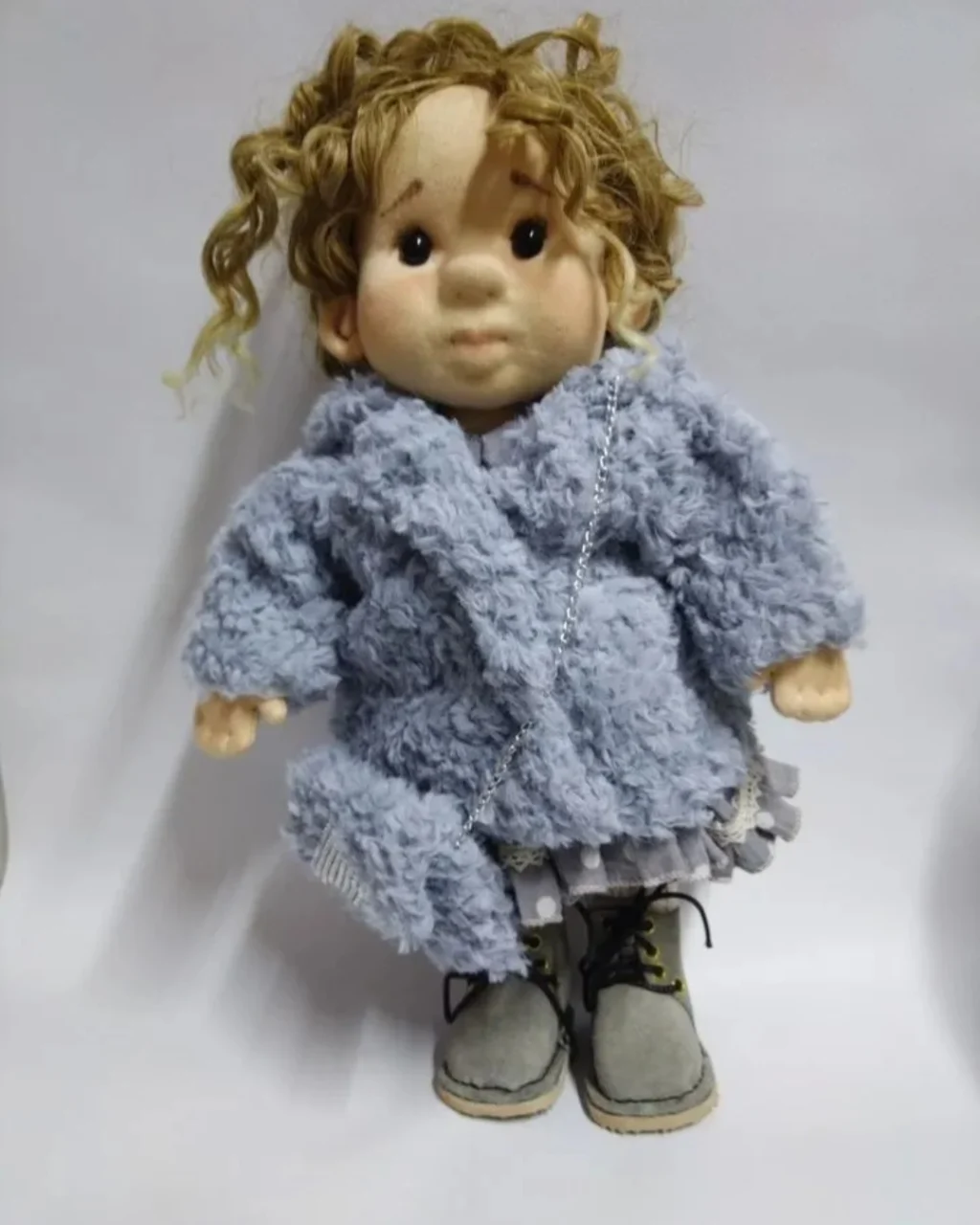 Кукла текстильная