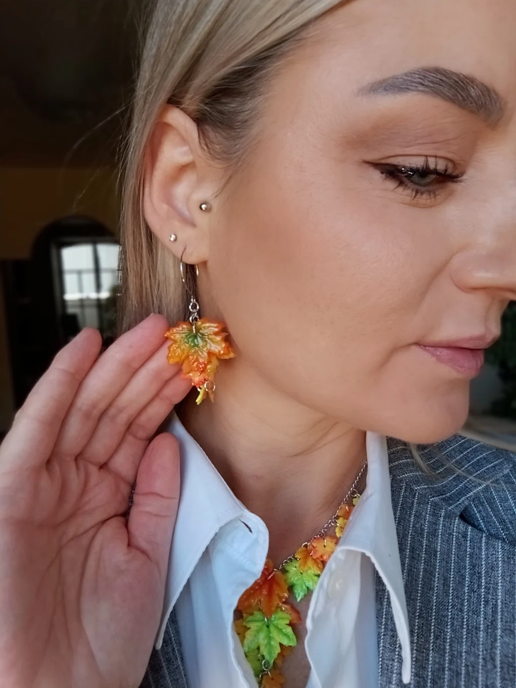 Серьги из осенних кленовых листьев