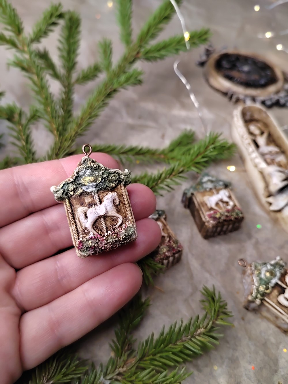 Елочные игрушки «Карусель»