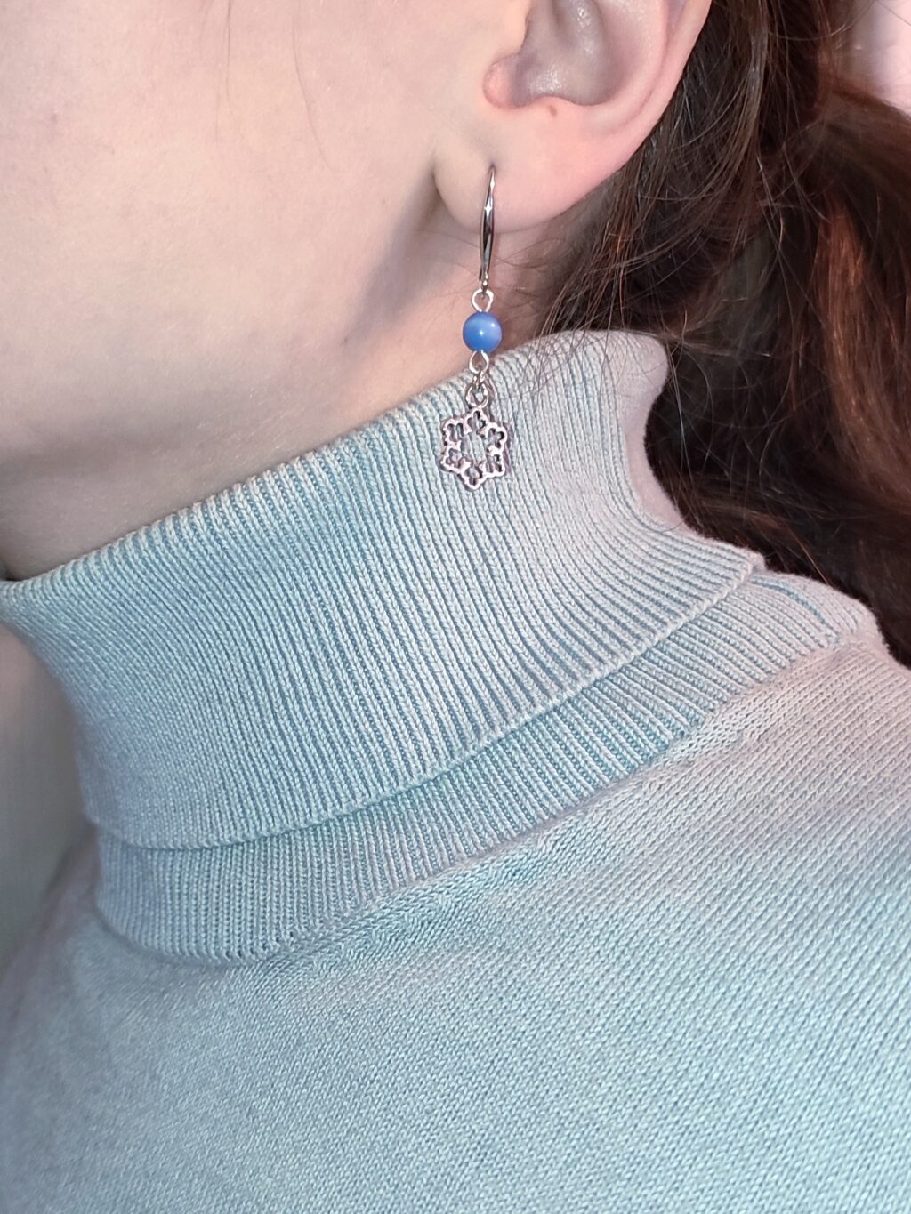 Серьги со снежинками